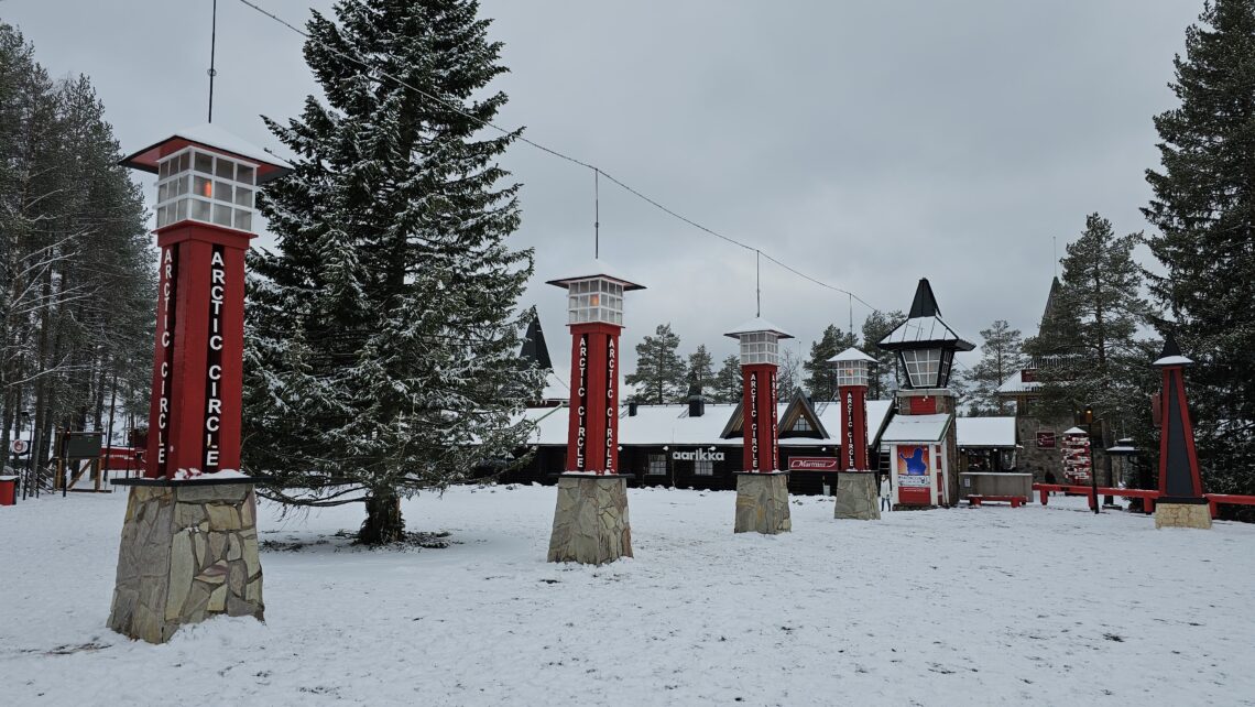 santa-claus-village-lapland