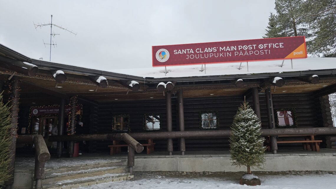 santa-claus-village-lapland